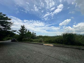 Prime Residential Lot with City and Mountain Views at Vera Estates