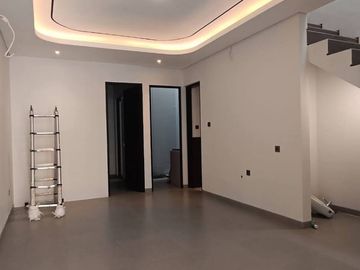 Dijual Rumah Baru 2 Lantai Minimalis Dekat Kampus ITS Di Dharmahusada Mas, Surabaya TImur