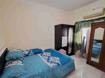 Rumah dengan Keamanan Baik di Cluster Pasadena, Modernland