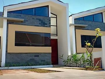 JUAL CEPAT & MURAH RUMAH FRESH SIAP HUNI DI CLUSTER ARCAMANIK KOTA BANDUNG DEKAT SPORT JABAR