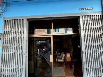 Commercial building, 3 floors, 17 sq m, commercial building, Soi Charansanitwong 26, Charansanitwong Road, Itsaraphap Road, Bangkok Noi District. Bang