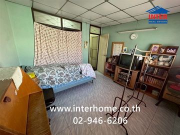 Commercial building, 3 floors, 17 sq m, commercial building, Soi Charansanitwong 26, Charansanitwong Road, Itsaraphap Road, Bangkok Noi District. Bang