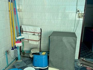 Commercial building, 3 floors, 17 sq m, commercial building, Soi Charansanitwong 26, Charansanitwong Road, Itsaraphap Road, Bangkok Noi District. Bang