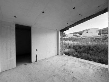 CASA NUEVA EN PREVENTA FRACC. PRIVADO ENCINOS TRES MARÍAS, VISTA PANORÁMICA Y ACABADOS DE LUJO
