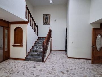 CASA EN VENTA EN MORELIA, COL. NUEVA CHAPULTEPEC