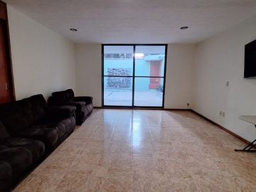 CASA EN VENTA EN MORELIA, COL. NUEVA CHAPULTEPEC