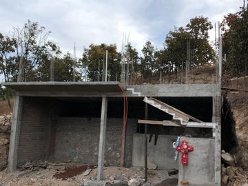 Terreno en Venta en Altozano, Morelia | Con muro de contención y proyecto arquitectónico 📍 Excelente ubicación, cerca del Colegio Greenewick