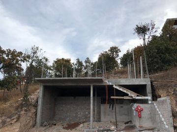 Terreno en Venta en Altozano, Morelia | Con muro de contención y proyecto arquitectónico 📍 Excelente ubicación, cerca del Colegio Greenewick