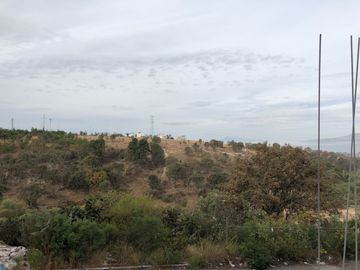 Terreno en Venta en Altozano, Morelia | Con muro de contención y proyecto arquitectónico 📍 Excelente ubicación, cerca del Colegio Greenewick