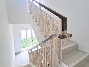 Rumah 2lt 10x17 170meter Type 3KT Cluster Thames JGC Jakarta Garden City