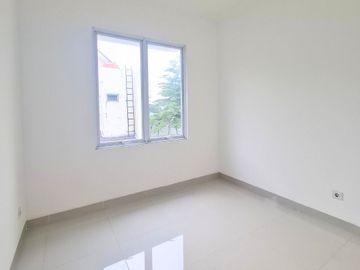 Rumah 2lt 10x17 170meter Type 3KT Cluster Thames JGC Jakarta Garden City