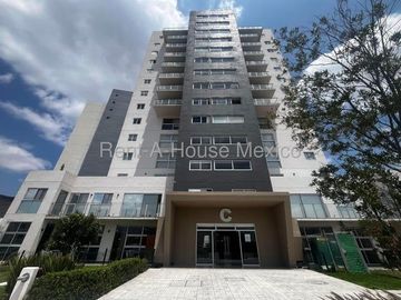 Departamento amueblado con 1 recámara y amenidades. El Refugio - RENTA