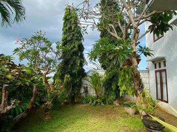 Rumah 2 Lantai Mewah dengan View Spectacular Pantai & Sawah (Halaman Luas 4 Are)