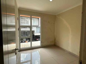 DIJUAL CEPAT RUMAH CLUSTER ATLANTA VILLAGE GADING SERPONG