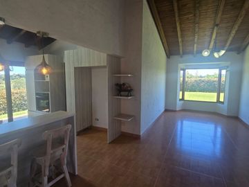 SE VENDE CASA CAMPESTRE EN RIO NEGRO