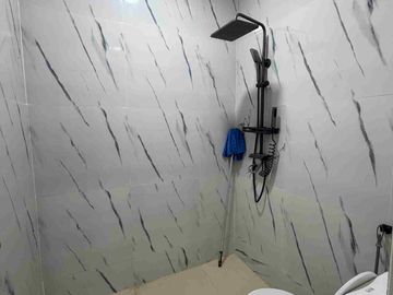Wilson Rumah baru 3 lantai uk 7x13 poris indah