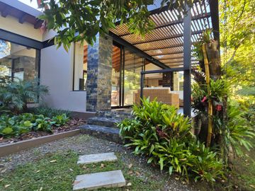 SE VENDE CASA CAMPESTRE EN LA CEJA