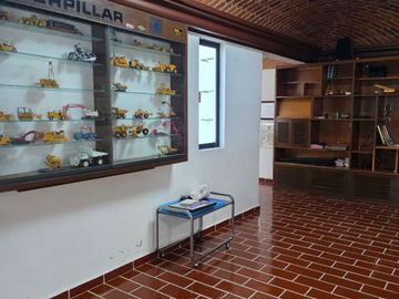 VENTA DE CASA FRACCIONAMIENTO JURICA, QUERETARO.