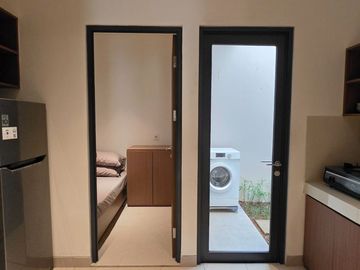 RUMAH 3 LANTAI BSD DEKAT MALL EASTVARA