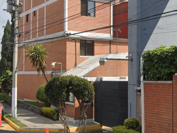 CASA EN VENTA EN LOS REYES, COYOACAN, CDMX.