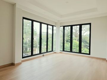 Rumah hoek bangunan mandiri Foresta BSD