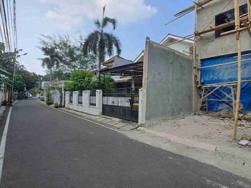 Dijual Rugi !! Rumah 2lt di lokasi strategis dan premium Duren sawit Jakarta Timur