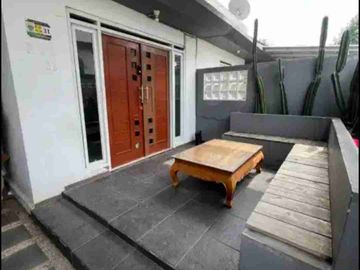 Dijual murah cepat rumah 2 lantai di ujung berung bandung