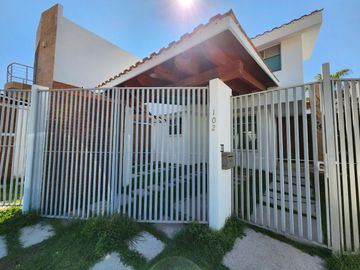 Casa en renta La trinidad San Bernardino UVM Cholula