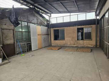 PROPIEDAD COMERCIAL EN ARRIENDO - DOS ROLES DE AVALÚO