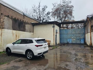 PROPIEDAD COMERCIAL EN ARRIENDO - DOS ROLES DE AVALÚO