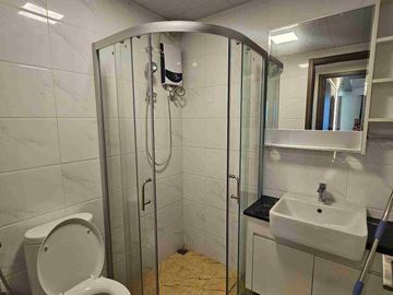 FOR SALE / JUAL RUGI Apart SKYHOUSE Type 3BR Interior Mewah. Bsd City