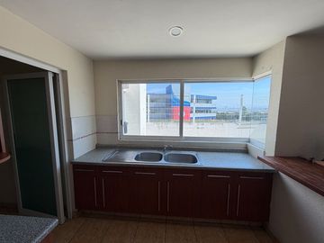 Casa en Venta en Fraccionamiento Monte Blanco, Querétaro | 3 Recámaras | Cuarto de Servicio |