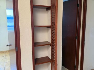 Casa en Venta en Fraccionamiento Monte Blanco, Querétaro | 3 Recámaras | Cuarto de Servicio |