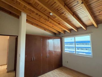 Casa en Venta en Fraccionamiento Monte Blanco, Querétaro | 3 Recámaras | Cuarto de Servicio |