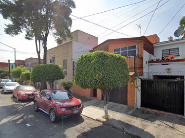 CASA EN NUEVA SANTA MARIA AZCAPOTZALCO