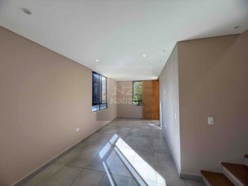 Casa esquinera en urbanización abierta La Ceja