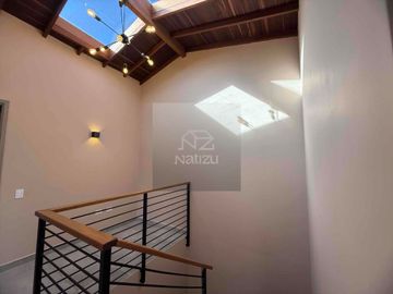 Casa esquinera en urbanización abierta La Ceja
