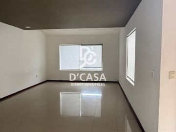 SE VENDE CASA EN LAS ALAMEDAS
