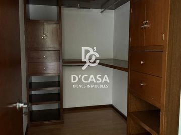 SE VENDE CASA EN LAS ALAMEDAS