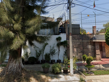 CASA EN C. LESBOS, LOMAS ESTRELLA 1RA SECCIÓN, ALCALDÍA IZTAPALAPA, CDMX