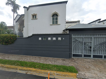 CASA EN REMATE ADJUDICADO EN Cancún | HASTA 50% DE DESCUENTO | GRAN ZONA