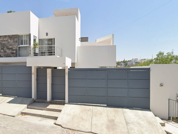 🚨 Casa en REMATE ADJUDICADO desde $660,000 (Debajo del mercado)