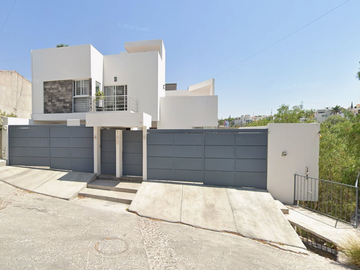 🚨 Casa en REMATE ADJUDICADO desde $660,000 (Debajo del mercado)