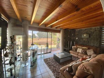 Venta Residencia en Club de Golf los Encinos
