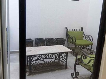 RENTA DEPARTAMENTO AMUEBLADO EN CALE JACARANDAS, COL.JARDIN SLP