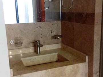 RENTA DEPARTAMENTO AMUEBLADO EN CALE JACARANDAS, COL.JARDIN SLP