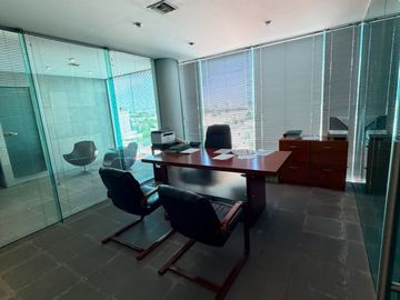 RENTA OFICINA EN TORRE BOSQUES II