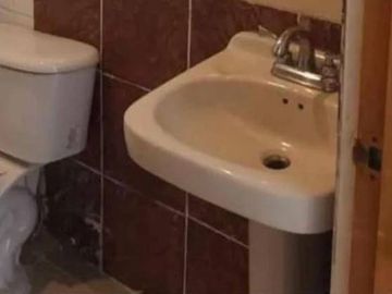 SE VENDE CASA CON AMPLIOS ESPACIOS EN PASEOS DEL BOSQUE