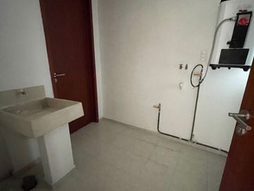 DEPARTAMENTO EN RENTA EN LOMAS DE ANGELOPOLIS EN TORRE MOSSA