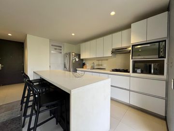 Apartamento en Arriendo en Las Lomas, El Poblado